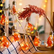 Lampu Hias Natal Multi-Skenario Universal 5m 10 LED Tenaga Surya Bentuk Daun Maple, Cangkang Bohlam Transparan Bergaya Vintage dengan Daun Maple Realistis Terintegrasi, Pencahayaan Hangat, Tekstur Daun Merah yang Jelas, Suasana Musim Gugur yang Kaya, Kawat Fleksibel untuk Dililit atau Digantung, Cocok untuk Lengkungan, Pagar, Ambang Jendela, Pohon Taman, Dinding Latar Belakang Homestay, Pemasangan Mudah, Dilengkapi dengan Panel Surya Efisiensi Tinggi - Bola lampu daun maple bertenaga surya - View 9