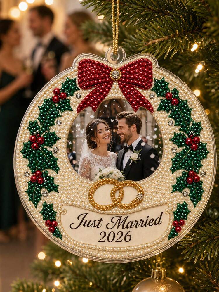 Hiasan Lukisan Berlian Mutiara Foto Kustom Personalisasi, Dekorasi Gantung Resin Akrilik DIY, Kenang-kenangan Natal Pertama Sebagai Suami & Nyonya untuk Dekorasi Pohon Natal, Hadiah Pernikahan Pengantin Baru yang Unik untuk Pasangan Pengantin, Pecinta Hewan Peliharaan, Keluarga, dan Teman - MultiWarna - View 9