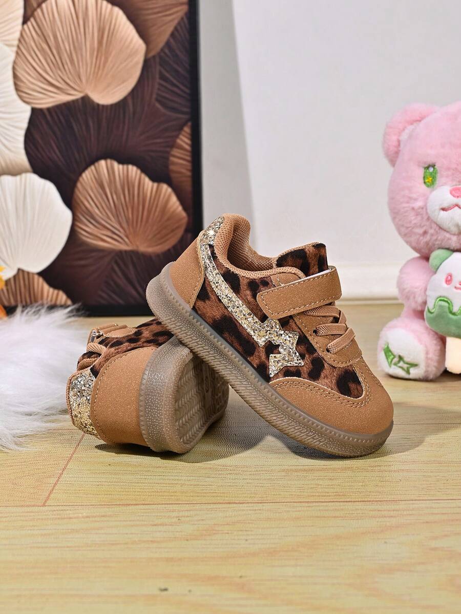 Girls' Vintage Training Casual Shoes, Leopard Print Patchwork Design, Hook And Loop Closure For Easy On And Off, Soft Round Toe Shape, Side Stripe Accents - Brown - View 1