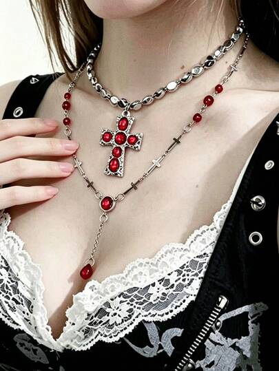 1 buah Kalung Salib Resin Merah Perak Multi-Layer Gaya Gothic Gelap Hip Hop Punk Y2K yang Modis dan Berlebihan, Perhiasan Indah untuk Pemakaian Sehari-hari, Liburan, dan Pesta Wanita