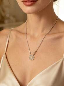 Swarovski Idyllia Series Women's Floral Necklace, High-End Crystal Pendant, Luxury Jewelry Accessory, Gift Jewelry - Multicolor - View 5