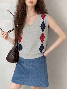 Women's Autumn/Winter Vintage Argyle Knit Vest, V-Neck Regular Fit Preppy Style Sleeveless Pullover Sweater - Light Grey - View 1