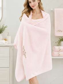 1pc-Rose Embroidered Large Bath Towel, Size 90*170 Cm, Soft And Thick, Quick-Drying, Dedicated For Home Bathing. Exquisite Rose Embroidery Adds A Gentle Atmosphere, Fluffy And Comfortable Touch, No Shedding, Available In Beige And Pink, Combining Practicality And Sweet Appearance. - Multicolor - View 2