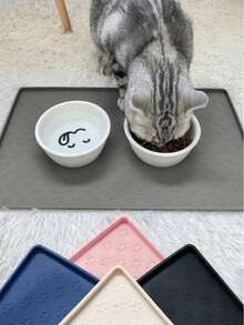 1pc Silicone Pet Feeding Mat With High Edge Design, Waterproof Anti-Spill Dog & Cat Food Mat, Non-Slip Paw Pattern Water Bowl Placemat, Washable Wipeable Rollable Floor Protection Tray, Suitable For Puppies & Kittens - Grey - View 8