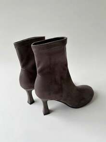 Square Toe Elastic Slim Boots 2025 New Autumn/Winter French Vintage Commute Elegant Fashion Versatile Soft Sole Boots - Grey - View 3