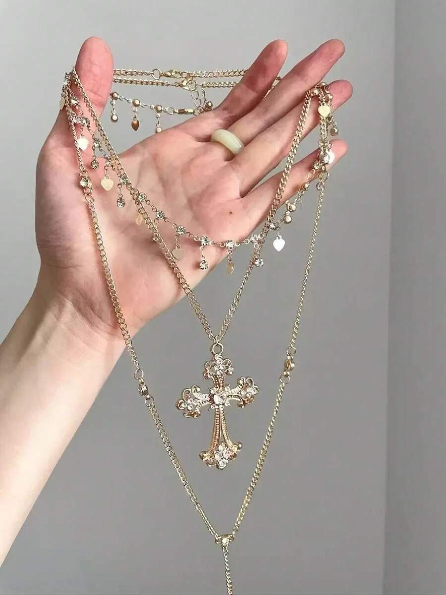 3 Pieces Set Vintage Baroque Layered Cross Heart Pendant Necklace Gold Three-Layer Women's Necklace Avant-Garde Gothic Y2K Jewelry - Gold - View 1