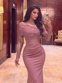 Faeriesty Gaun Mermaid Wanita Warna Pink dengan Leher Asimetris, Lengan Panjang, dan Detail Renda Kontras, Cocok untuk Acara Prom atau Formal - Dusty Pink - View 3
