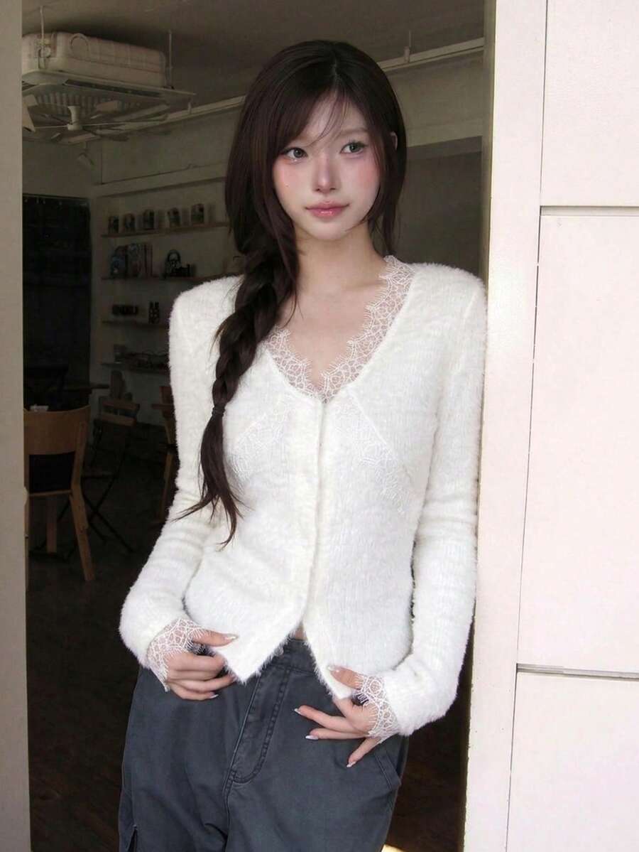 Soft Feminine Lace Patchwork V-Neck Knit Cardigan Women's Autumn/Winter Soft Fluffy Slimming Top