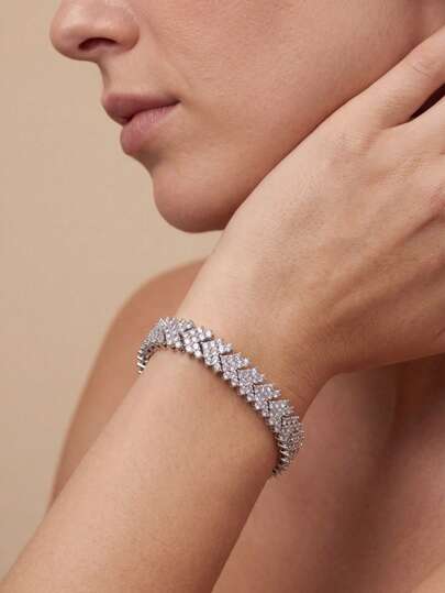 1pc Luxury Elegant Sparkling Cubic Zirconia Small Round Design Bracelet Suitable For Women's Wedding And Party Wear, Gift Box Not Included