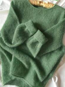Plus Size Women's Knit Sweater, Soft Comfortable Mid-Stretch Crew Neck Pullover Long Sleeve Knit Top - Green - View 1
