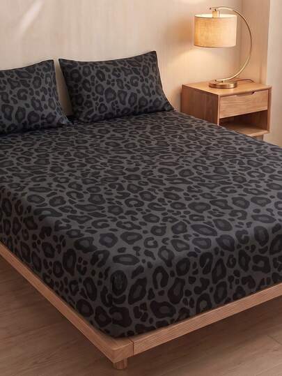 2/3 Parça Koyu Gri Siyah Leopar Desenli Lastikli Çarşaf Seti, Dolgusuz Yatak Örtüsü Çarşaf Seti, Yatak Odası İçin Fırçalanmış Mikrofiber Nefes Alan Rahat 1 Adet Lastikli Çarşaf + 1/2 Adet Yastık Kılıfı, Okula Dönüş Yurt Yatak Takımı