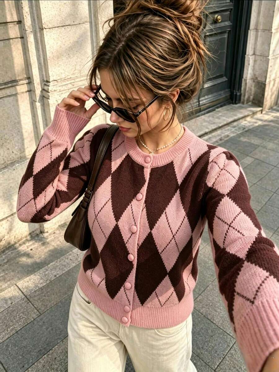 2026 Women's Autumn/Winter New Vintage Argyle Colorblock Knit Cardigan, Pink & Brown Diamond Check Round Neck Single-Breasted Sweater Jacket, Loose Slouchy Top - Multicolor - View 1