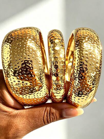 3 Peças/Conjunto Pulseiras de Placa de Metal Redonda Martelada Larga em Tom Dourado, Estilo Vintage Exagerado Old Money, Adequado para Uso Casual Diário, Festa, Férias e Casamento de Mulheres