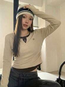 美式休閒刺繡設計 2 合 1 收腰長袖 T 恤，修身顯瘦春季上衣 - 杏色 - 查看 3
