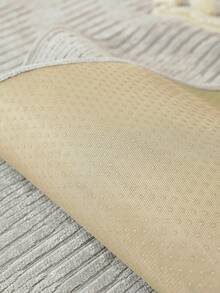ZXZGM 1 pièce Housse de canapé en chenille à texture verticale, housse de canapé de luxe moderne, toutes saisons, jeté de canapé avec bordure à franges, fond antidérapant lavable en machine, anti-griffures pour animaux de compagnie, coussin de canapé durable et anti-poussière, housse de canapé en L 1-4 places, style minimaliste crème, protecteur de canapé universel pour salon, chambre à coucher, extérieur, housse de canapé, housse de canapé - Gris pâle - Voir 10