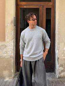 Loose Fit Crew Neck Sweater For Men, Soft & Solid Color, Versatile Business/Casual Wear, Lightweight, Relaxed Style, Long Sleeve, Autumn/Winter - Grey - View 1