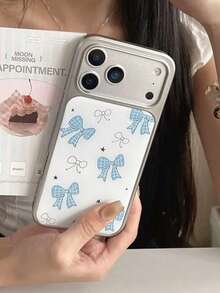 1PC Fresh Blue Plaid Bow Large Window Phone Case, Minimalist Sweet Girl TPU Soft Shell Full Coverage Lens Anti-Drop Personalized Cartoon Protective Cover Compatible With Apple 17/16/15 Pro Max/15 Pro/15/14 Pro Max/14 Pro/14/13 Pro Max/13 Pro/13/12 Phone Protective Case All Models Personalized Creative - Multicolor - View 2