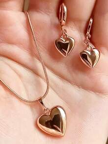 3pcs Fashion Elegant Gold Heart Pendant Necklace & Earrings Set, Women's Gift Set For Vacation, Party, Dating - Gold - View 1