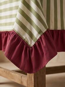 1pc Green & White Thin Striped With Burgundy Ruffle Edge Tablecloth, Christmas Holiday Style Fabric Material, Rectangular Burgundy Ruffle Edge Patchwork Detail, Stain-Resistant Protection, Tabletop Decoration And Beautification Function, Suitable For Christmas Dessert Table Arrangement And Holiday Party Scenes - Red - View 8