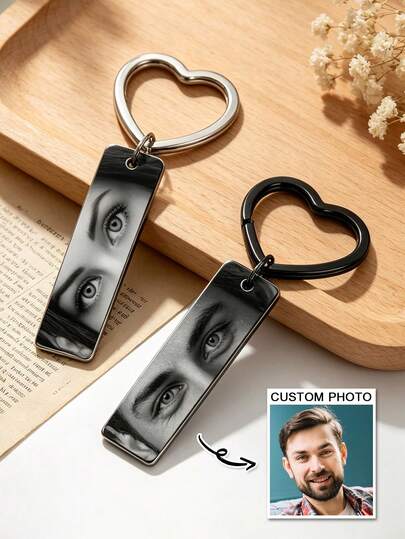 1 pièce Porte-clés de couple personnalisé à la mode, porte-clés en forme de cœur avec photo de l'œil personnalisable, clé en acier inoxydable durable gravée sur mesure, minimaliste unique à la mode, cadeau créatif personnalisable pour la Saint-Valentin, l'anniversaire et l'anniversaire