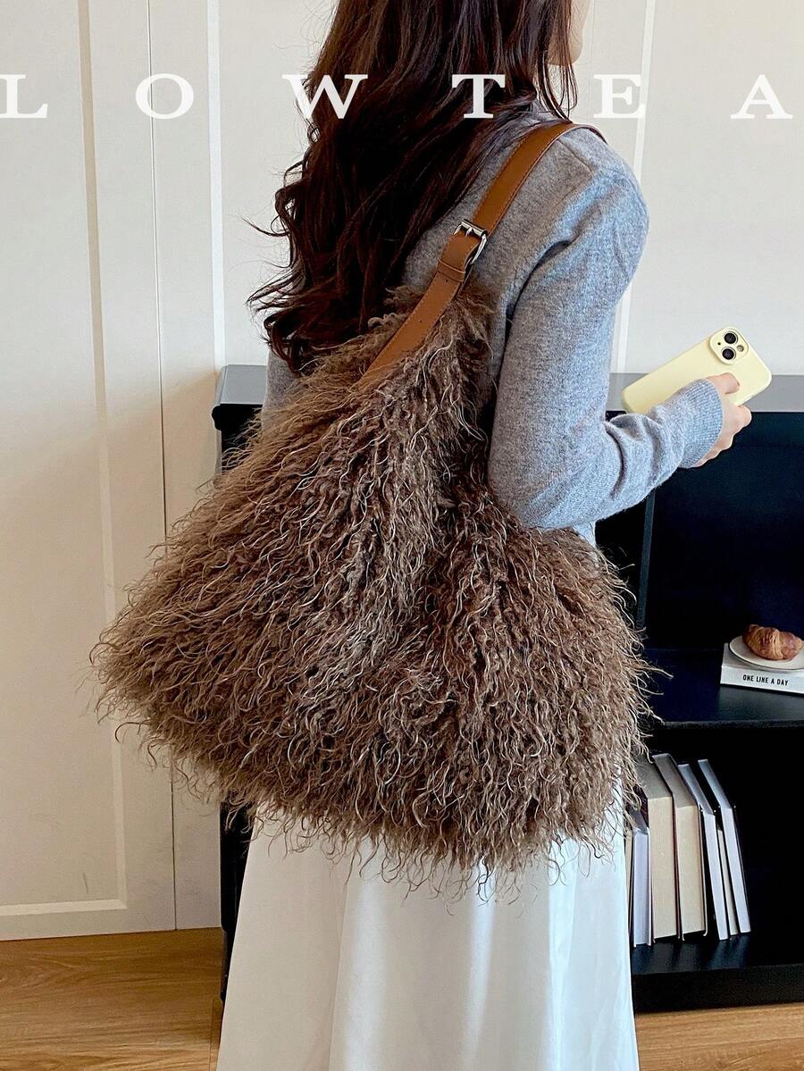 low tea 1pc Crescent Shaped Plush Fabric Shoulder Bag, Suitable For Commuting, Shopping And More