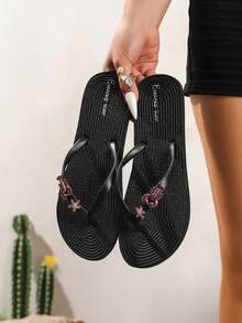 Evertop Surf نعال نسائية بوهيمية للشاطئ مع 8 إكسسوارات معدنية قابلة للفصل بشكل عشوائي DIY - الأسود - مشاهدة 4