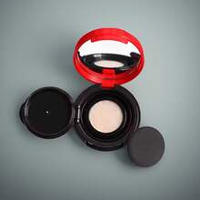Giorgio Armani - 1,7g - Ukuran Travel, Alas Bedak Cushion Ringan No. 2, Daya Tutup Tahan Lama, Pengontrol Minyak, Tidak Pudar, Hasil Akhir Alami - 1,7g - Ukuran untuk dibawa bepergian - View 2