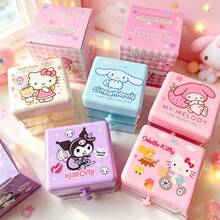 Hasbro Lemari Penyimpanan Mini Meja SANRIO dengan Berbagai Motif Karakter, Laci Ganda, Kotak Perhiasan untuk Penghobi Kerajinan, Aksesori Hiasan Meja DIY untuk Manik-manik, Stiker, dan Proyek Kerajinan Tangan Kelompok. - Beraneka warna - View 5