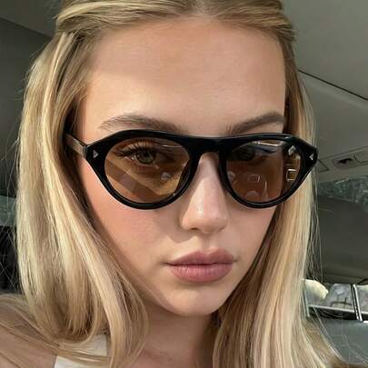 1 Pair Of Plastic Small Frame Cat Eye Black Frame Fashion Glasses