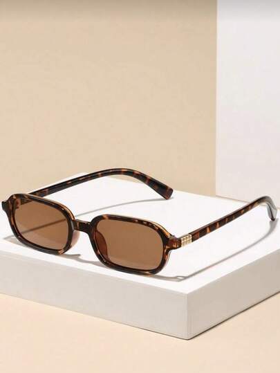 1 Pair Classic Retro Small Square Frame Fashion Glasses, Fashion Accessory, Suitable For Running, Street Style, Outdoor Sports, Beach And Other Occasions, Ideal Choice For Women's Basic Outfit, Also Can Be Used As Business Casual Gift, Suitable For Summer Beach, Outdoor Activities And Travel, Featuring Retro Cat Eye Frame Design.
