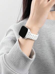 Tali Jam Tangan Silikon Polkadot Hitam Putih untuk Apple Watch, Tali Jam Tangan Olahraga yang Bernapas dan Tahan Keringat, Tali Pengganti Minimalis dan Serbaguna - MultiWarna - View 4