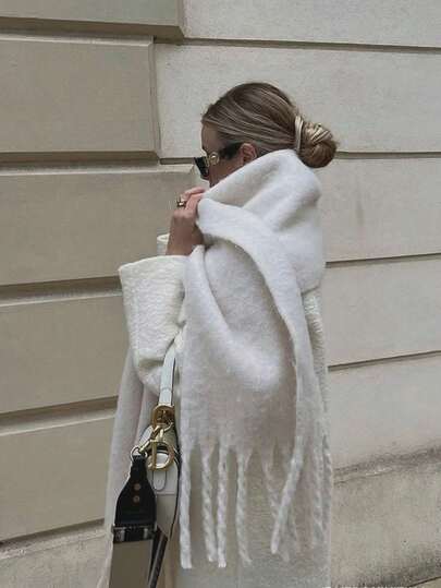 1 pieza Bufanda de mujer cómoda de invierno Grace, gruesa de lana macaron con piel sintética y borlas, artículo de moda de otoño, chal de pareja a prueba de frío, bufanda estilo manta suave y acogedora, adecuada para uso diario