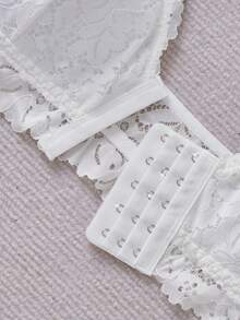Women's Solid Color Lace Splicing Strap Front Closure Bra. - White - View 9