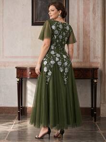 Plus Size Luxury Women's Rose Pattern Sequin Formal Evening Gown, V-Neck Olive Green Formal Mother Of The Bride Dress, Short Sleeve, Suitable For Evening Party - Olive Green - View 4