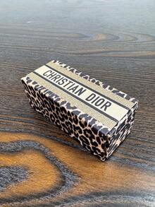 Dior This Leopard Print Storage Box Is Stylish, Can Store Cosmetics And Lipsticks, Has Exquisite Details And Is Easy To Open And Close. - Mocha Brown - View 4