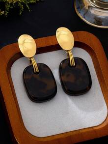 1 Pair Maillard Style Leopard Print Resin Earrings, Luxury Brushed Gold Niche Design Commuter Studs - Leopard - View 4
