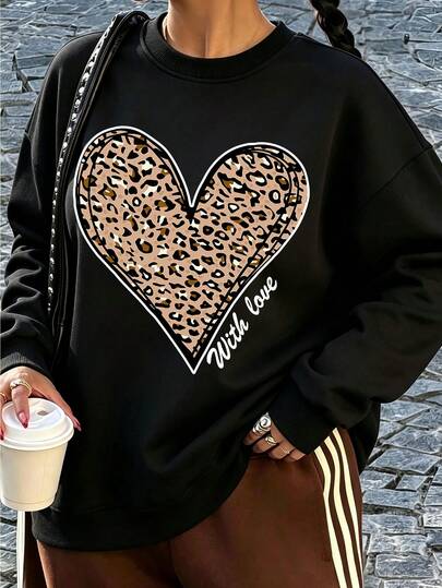 Women's Plus Size Sweatshirt, Casual Long Sleeve Crew Neck Top, Leopard Print Heart Pattern, Casual Personalized Style, Versatile Elegant, Soft Breathable Comfortable Fabric, Suitable For Autumn And Winter Wear