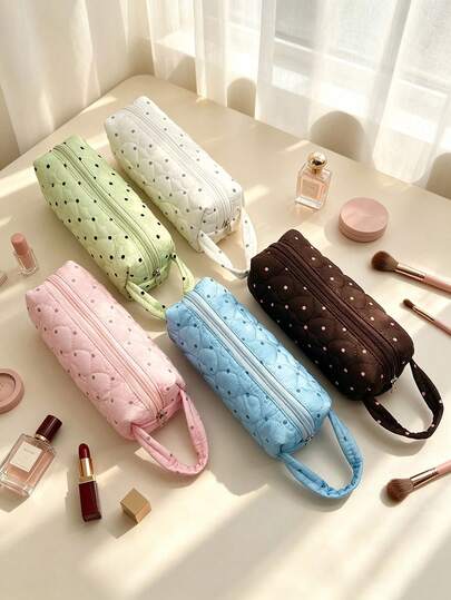 1pc Korean Style Pink & Blue Polka Dot Quilted Makeup Bag, Large Capacity Portable Travel Toiletry Bag, Minimalist Handheld Storage Pouch, Portable Travel Cosmetic Organizer Bag, Jewelry Storage Bag, Multi-Functional Storage Bag For Women With Zipper Closure, Can Store Cosmetics, Brushes, Skincare Products, Phone, Coins, Small Items, Makeup Bag, Skincare Bag, Home Decor, Bridesmaid Gift, Mom Gift, Birthday Gift, Teacher Gift, Gift For Friends, Back To School Gift, Travel Essential, Cruise Essential, Dorm Essential