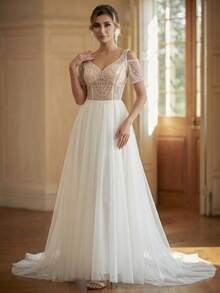 Ball Gown Evening Dress, Romantic Sheer Lace Applique Waist-Cinched Bodice Tulle Maxi Skirt, Lace-Up Back Design, Fairy-Style Formal Gown, Suitable For Weddings And Parties - White - View 3
