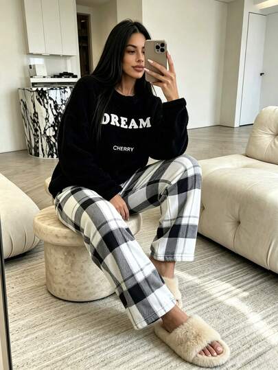2pcs/Set Women's Sexy Plush Round Neck Long Sleeve Pajama Top + Straight Leg Pants Comfortable Casual Sleepwear Set