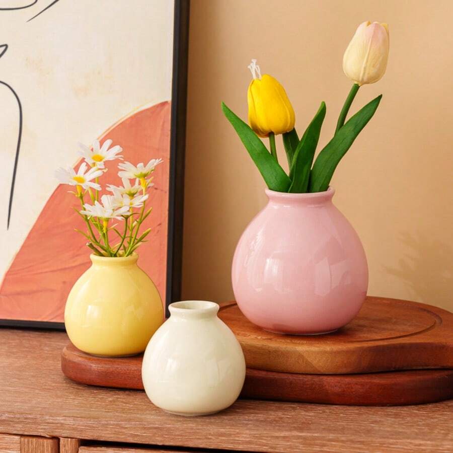 Creamy-Gloss, Spherical Reed Diffuser Bottle-Suitable For Use With Reed Sticks And Mini Dried Flowers. A Piece Of Decor That Offers A Soft, Soothing Fragrance; Ideal For Bedroom Nightstands, Bathroom Vanities, Desks, And Entryways. - Small Ceramic Jar Aroma Diffuser Bottle - View 1