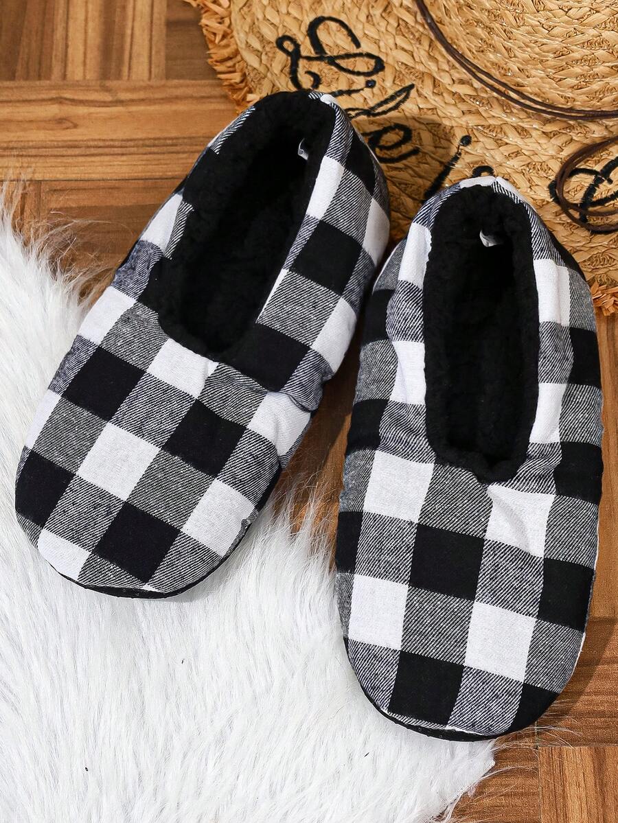 RALSWNAY Men's Plaid Thermal Lined Casual Comfortable House Slippers - Black - View 1