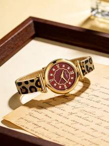 1pc Vintage Round Quartz Watch For Women, Featuring A Golden Alloy Case, A Burgundy Floral Pattern Dial, And An Elegant Leopard-Print Metal Mesh Strap - Red - View 2