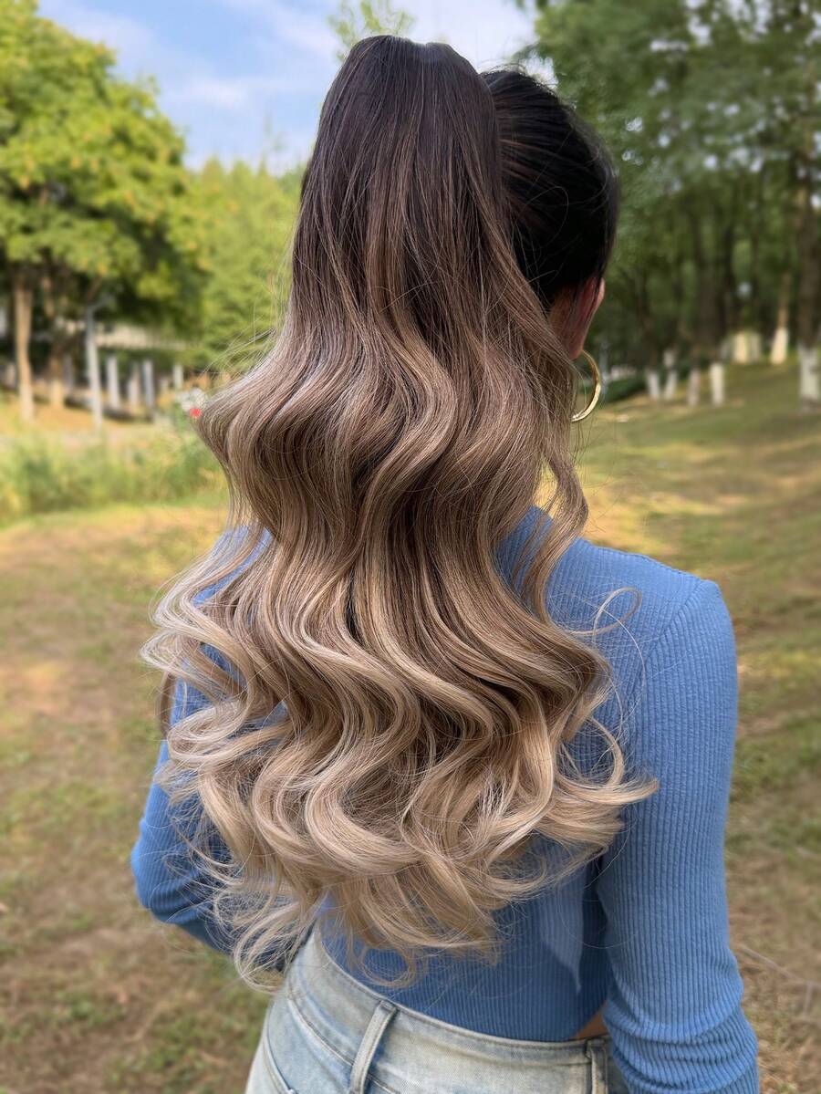 HEYPINK 22 Inch Gradient Natural Wavy Claw Ponytail Hair Extension, Soft Natural Heat-Resistant Synthetic Fiber Wig, Suitable For Women's Daily Wear