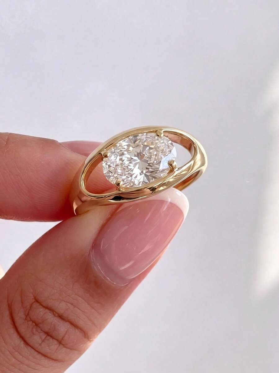 1pc Elegant Classic Hollow Oval Cubic Zirconia Ring, Suitable For Ball, Party And Other Occasions, Exquisite Women's Jewelry Gift