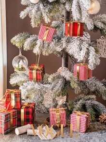 Christmas Gift Box Hanging Ornament, Plaid Fabric Wrapped Gift Decoration, Suitable For Christmas Tree, Perfect Home Decor, Ideal For Toy Collection, Fireplace Seasonal Decoration, Party Display, Ideal Gift For Holiday Decoration Enthusiasts - Multicolor - View 2