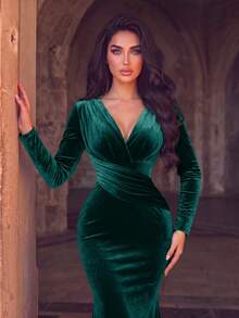 Luxury Deep V-Neck Mermaid Evening Gown, Pleated Fitted Bodice, Suitable For Evening Parties, Pre-Wedding Portrait Photography - Dark Green - View 6