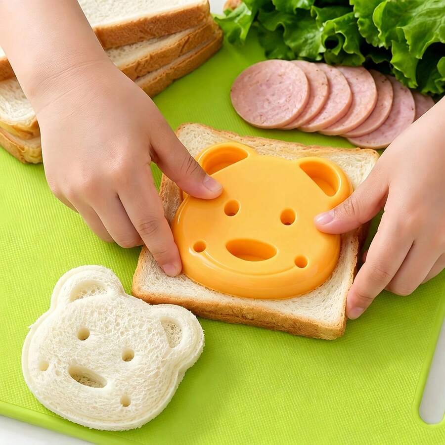 1/2Pcs Bear Shape Sandwich Cutter, Plastic Bread Toast Cutting Mold, DIY Food Cutter For Kids School Bento Box, Picnic, Family Breakfast, Snacks, Christmas Birthday Party Food Decoration