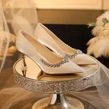 Zapatos de tacón bajo de estilo francés, adornados con cuentas, con un tacón de 5 cm; elegantes, sencillos y lujosos, adecuados para eventos nocturnos y bodas. - Champán - Ver 2
