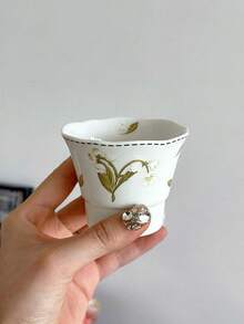 2pcs 130ml Vintage Lily Ceramic Tea Cups, Hand-Painted Grip Small Tea Cups, Saucer,Suitable For Afternoon Tea, Small Capacity Coffee Cups& Saucer, Home & Restaurant Use - Multicolor - View 14